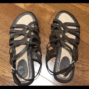Ladies B.O.C. brown sandals, size 6M